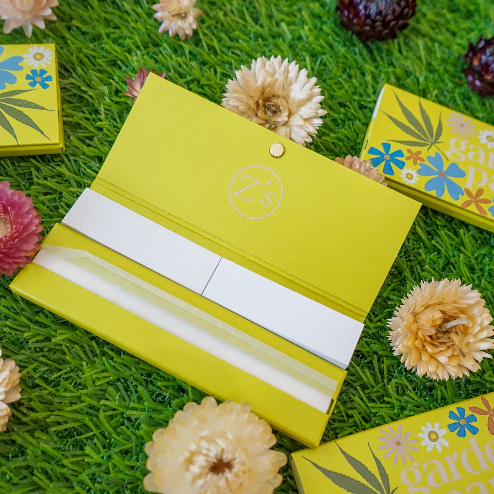 Garden Party x Z's Rolling Papers