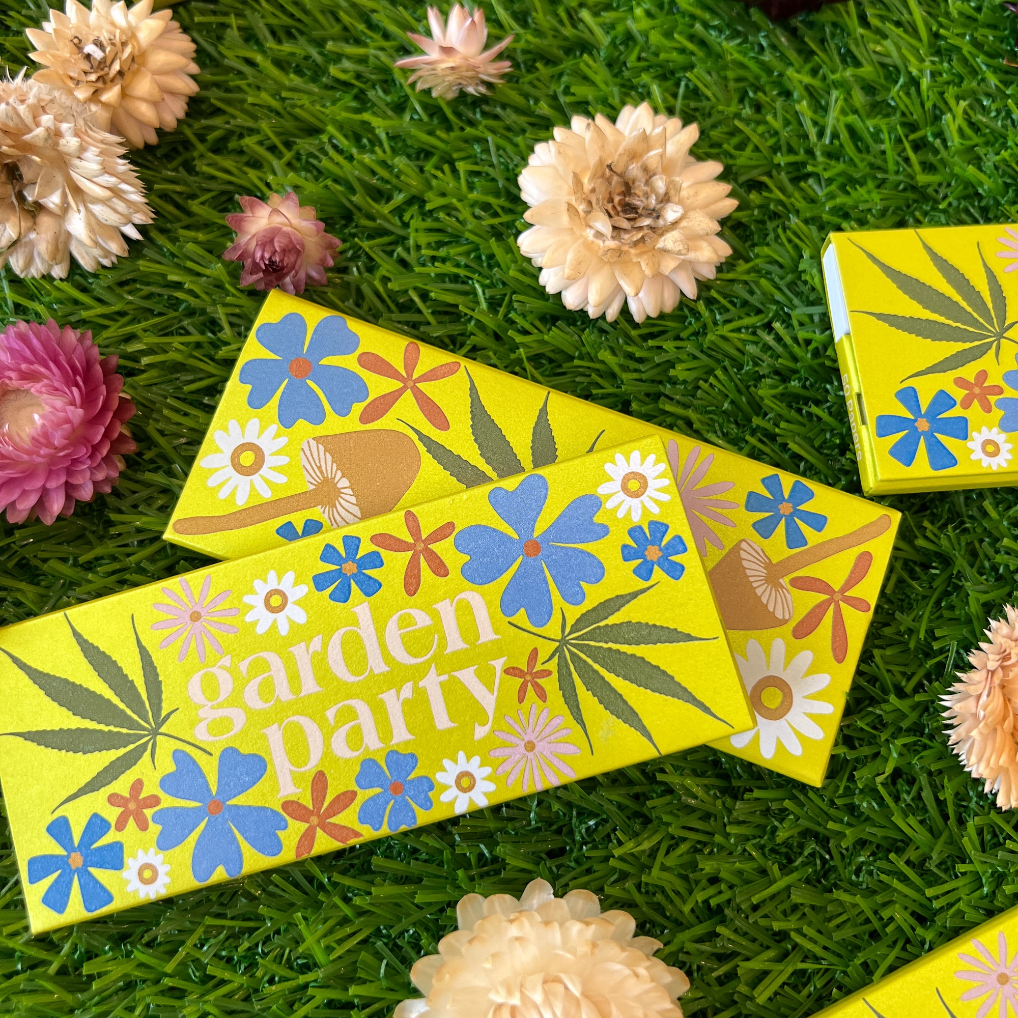 Garden Party x Z's Rolling Papers