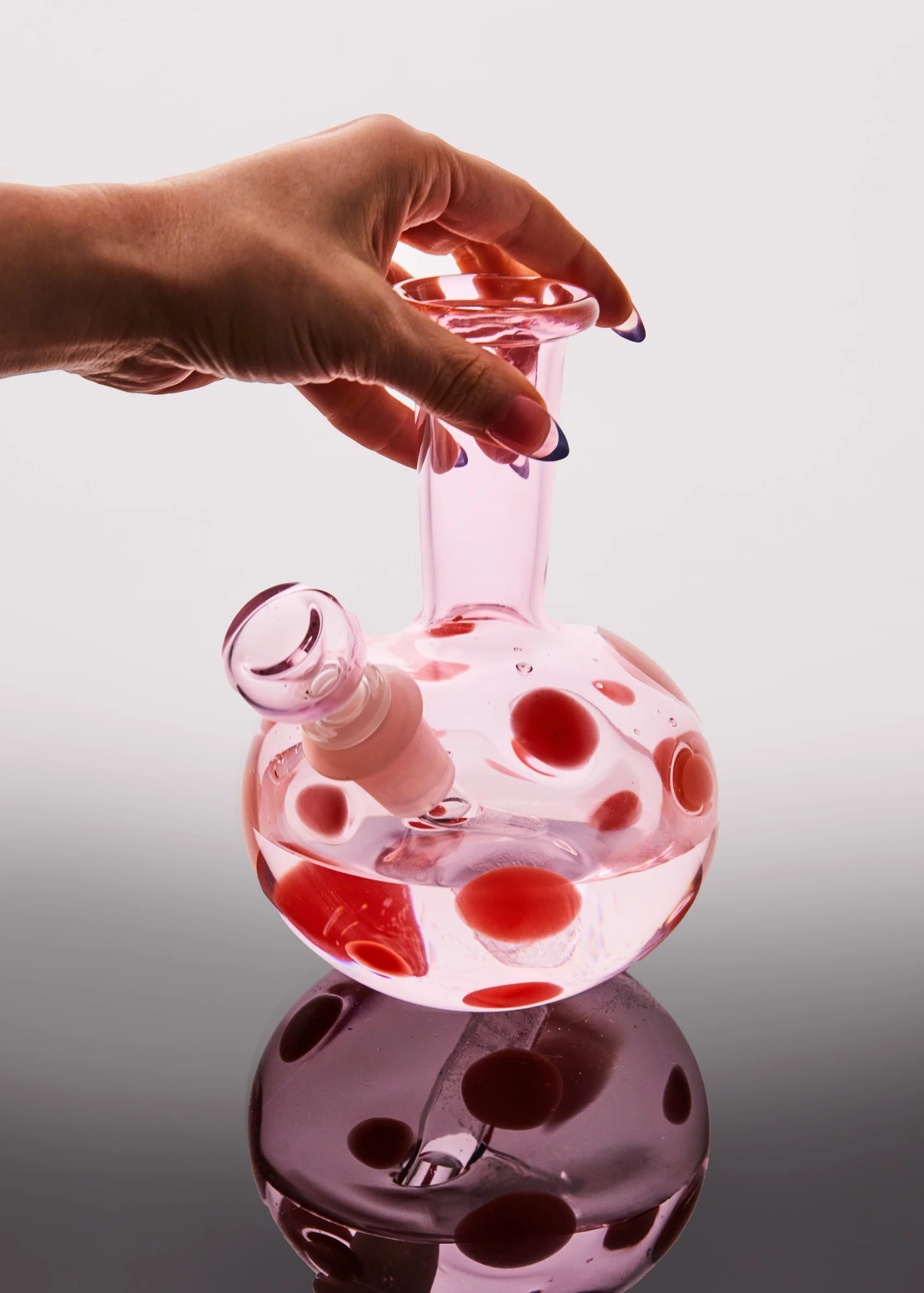 Spotted Bong in Puff Pink