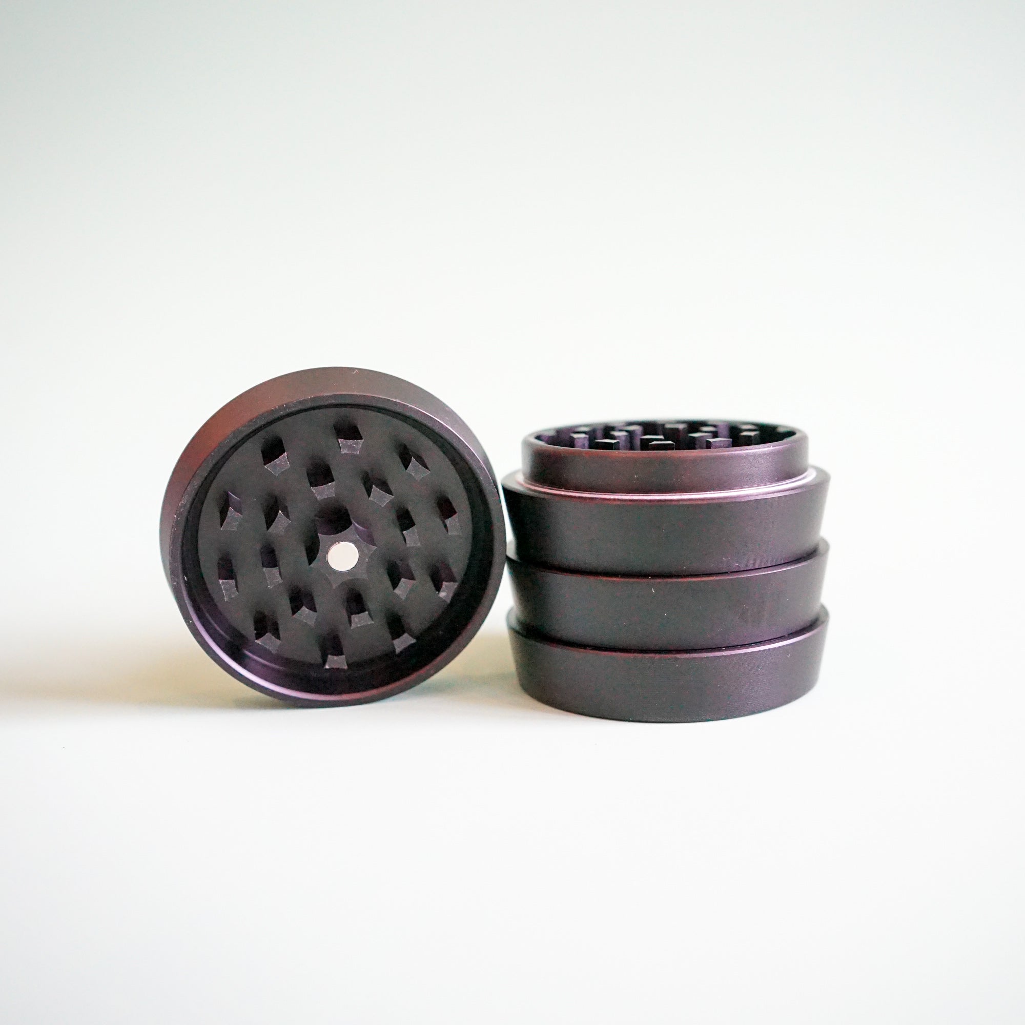 Signature Grinder in Black